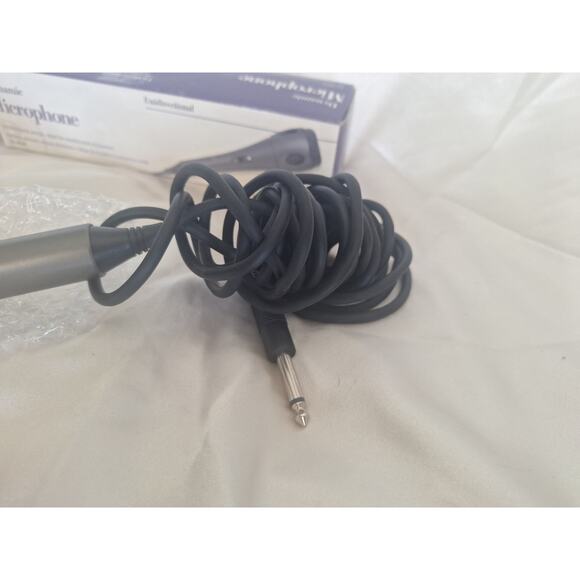 RadioShack Dynamic Microphone 33-3024 Unidirectional Mint in Box - Picture 7 of 8